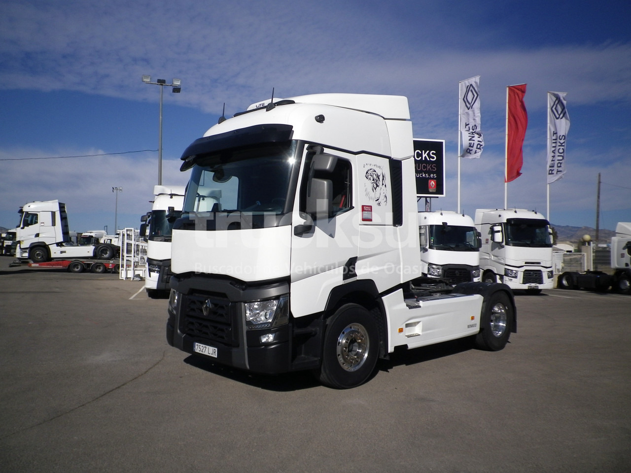 RENAULT T520 SLEEPER CAB ADR - رأس تريلا: صورة 1 RENAULT T520 SLEEPER CAB ADR - رأس تريلا: صورة 1