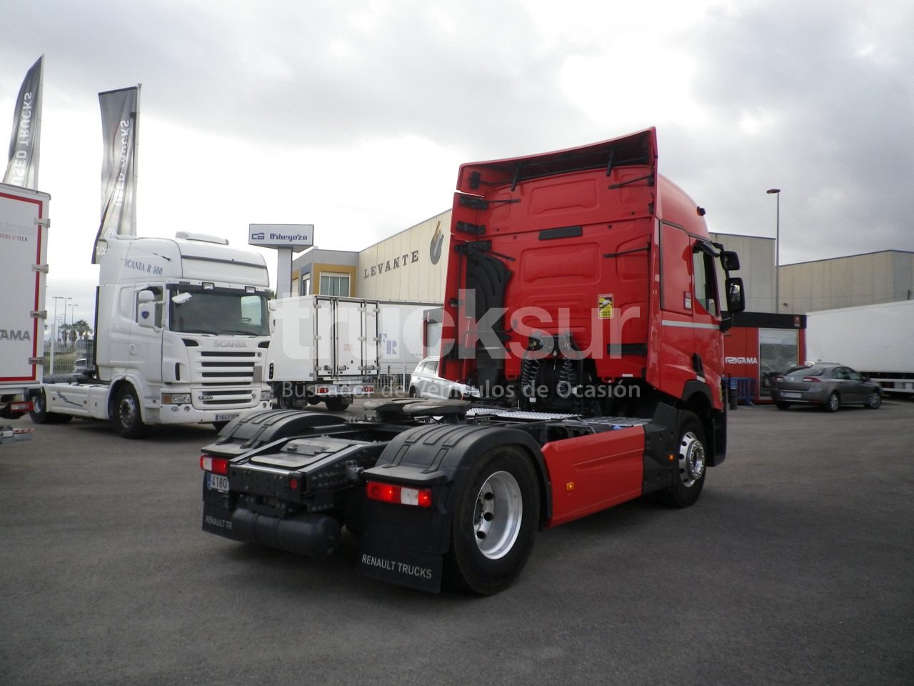 RENAULT T520 SLEEPER CAB - مقطورة السحب: صورة 5 RENAULT T520 SLEEPER CAB - مقطورة السحب: صورة 5