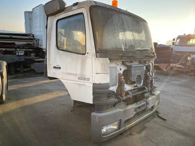 Mercedes ATEGO - كابينة - شاحنة: صورة 2 Mercedes ATEGO - كابينة - شاحنة: صورة 2