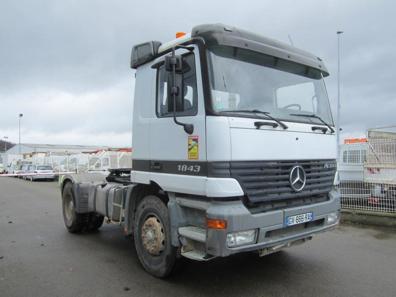 Mercedes Actros 1843 - مقطورة السحب: صورة 3 Mercedes Actros 1843 - مقطورة السحب: صورة 3