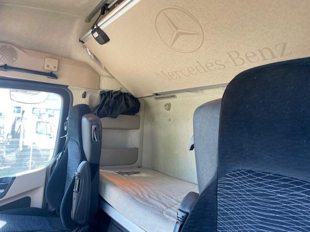 Mercedes Actros 1845 - رأس تريلا: صورة 5 Mercedes Actros 1845 - رأس تريلا: صورة 5