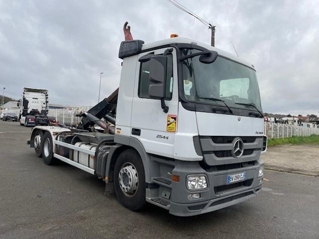 Mercedes Actros 2544 - شاحنة برافعة خطافية: صورة 2 Mercedes Actros 2544 - شاحنة برافعة خطافية: صورة 2