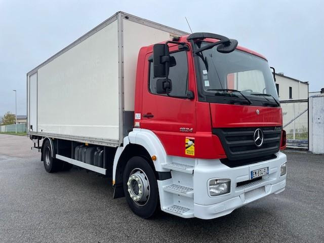 Mercedes Axor 1829 - شاحنة صندوقية: صورة 1 Mercedes Axor 1829 - شاحنة صندوقية: صورة 1