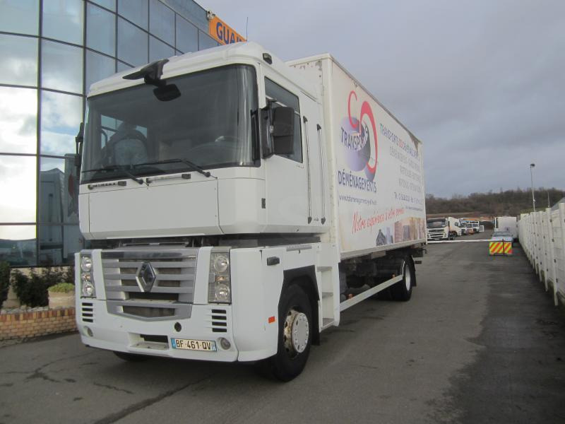 Renault Magnum 460.19 DXI - شاحنة صندوقية: صورة 1 Renault Magnum 460.19 DXI - شاحنة صندوقية: صورة 1