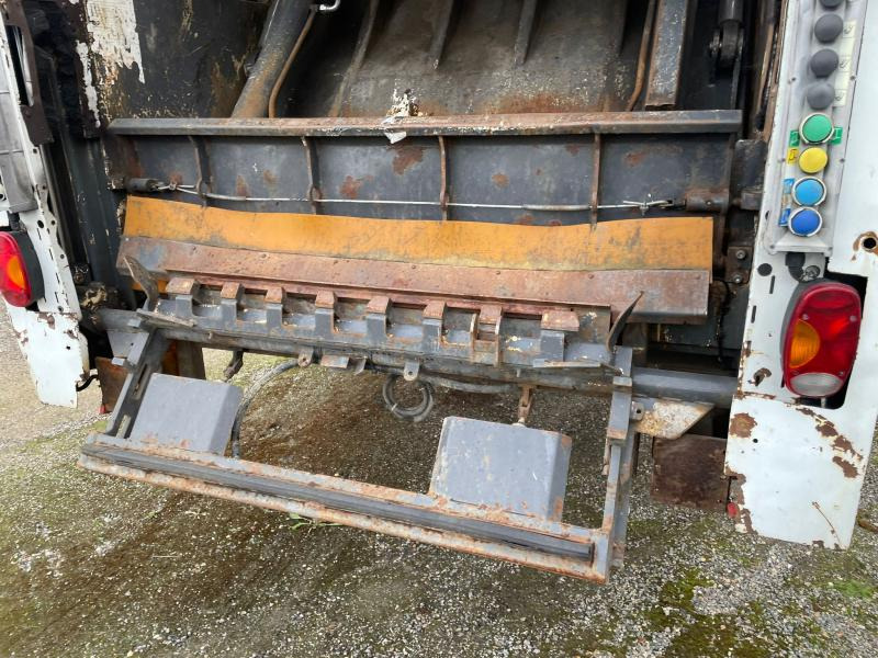 Renault Midlum 280.18 DXI - شاحنة قمامة: صورة 4 Renault Midlum 280.18 DXI - شاحنة قمامة: صورة 4
