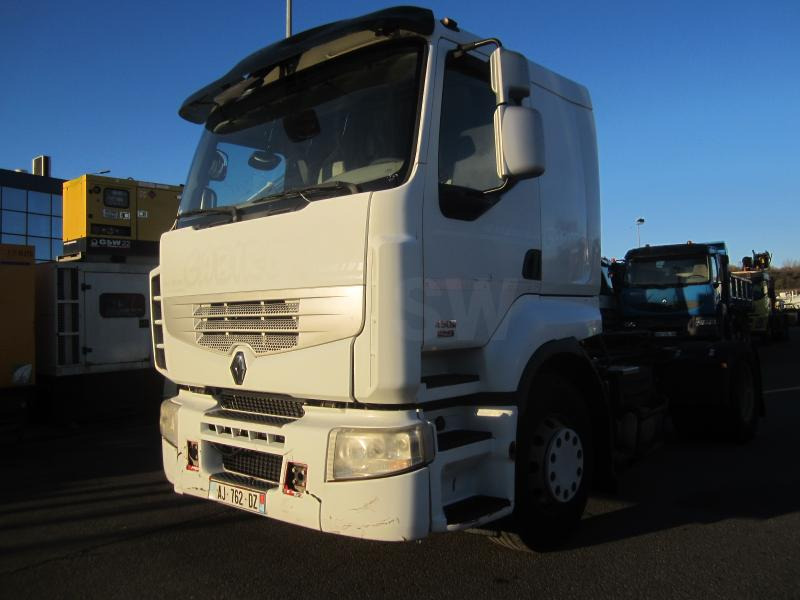 Renault Premium 450 DXI - مقطورة السحب: صورة 2 Renault Premium 450 DXI - مقطورة السحب: صورة 2