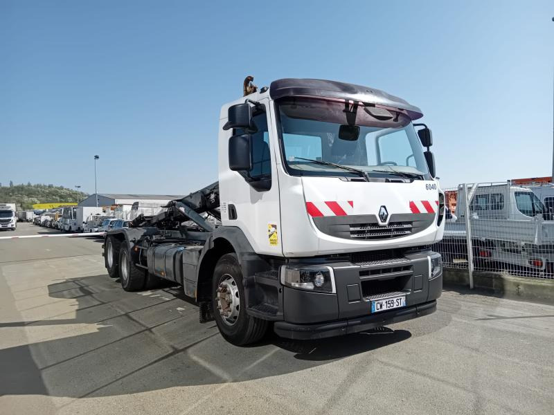 Renault Premium Lander - شاحنة برافعة خطافية: صورة 1 Renault Premium Lander - شاحنة برافعة خطافية: صورة 1