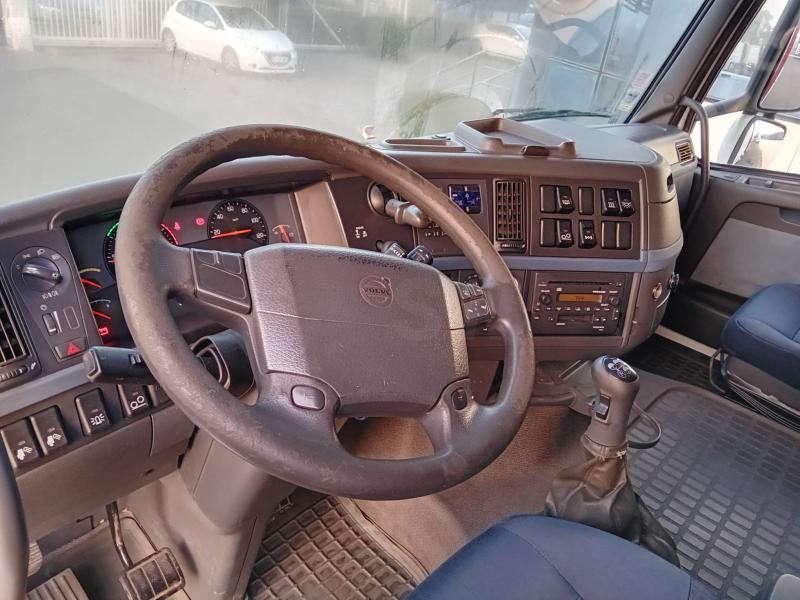 Volvo FH - شاحنات مسطحة: صورة 3 Volvo FH - شاحنات مسطحة: صورة 3