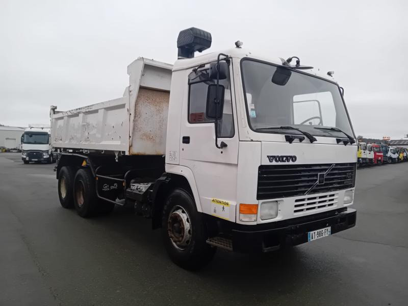 Volvo FL 10 - شاحنة قلاب: صورة 1 Volvo FL 10 - شاحنة قلاب: صورة 1
