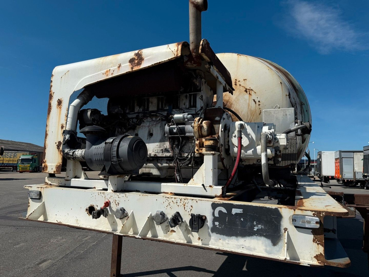 Le Cinena 12 m2 Baruval 2 axle Concrete trailer Lecinena 12 m3 Baruval 2 achse Beton/Concrete mixer - نصف مقطورة: صورة 5 Le Cinena 12 m2 Baruval 2 axle Concrete trailer Lecinena 12 m3 Baruval 2 achse Beton/Concrete mixer - نصف مقطورة: صورة 5