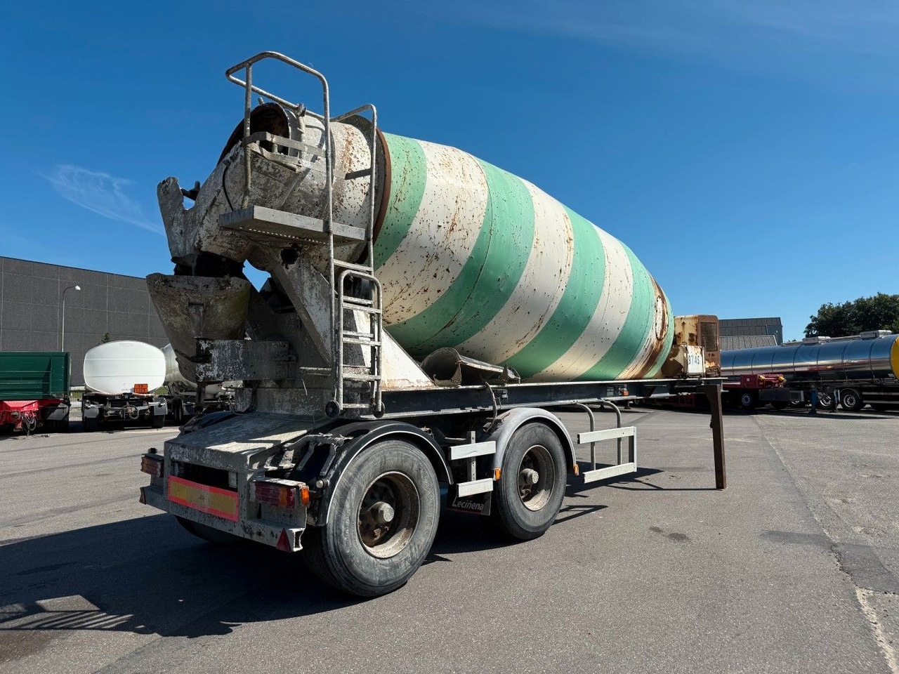 Le Cinena 12 m2 Baruval 2 axle Concrete trailer Lecinena 12 m3 Baruval 2 achse Beton/Concrete mixer - نصف مقطورة: صورة 3 Le Cinena 12 m2 Baruval 2 axle Concrete trailer Lecinena 12 m3 Baruval 2 achse Beton/Concrete mixer - نصف مقطورة: صورة 3