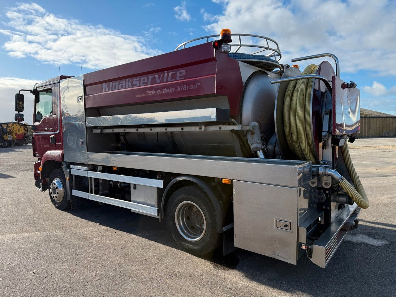 MAN TGM 14.250 VM-Tarm Stainless Steel 4000 l. Kombi - فراغ شاحنة: صورة 4 MAN TGM 14.250 VM-Tarm Stainless Steel 4000 l. Kombi - فراغ شاحنة: صورة 4