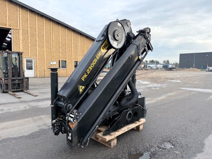 Palfinger PK 23001 EH Radio Remote / Kran / Crane - شاحنة كرين: صورة 4 Palfinger PK 23001 EH Radio Remote / Kran / Crane - شاحنة كرين: صورة 4