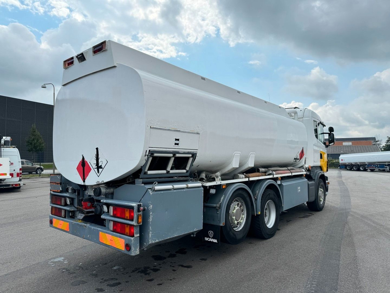 Scania R480 6x2*4 19.000 L ADR Tanktruck - شاحنة صهريج: صورة 3 Scania R480 6x2*4 19.000 L ADR Tanktruck - شاحنة صهريج: صورة 3