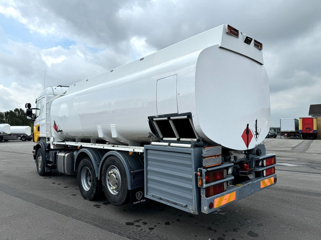 Scania R480 6x2*4 19.000 L ADR Tanktruck - شاحنة صهريج: صورة 4 Scania R480 6x2*4 19.000 L ADR Tanktruck - شاحنة صهريج: صورة 4