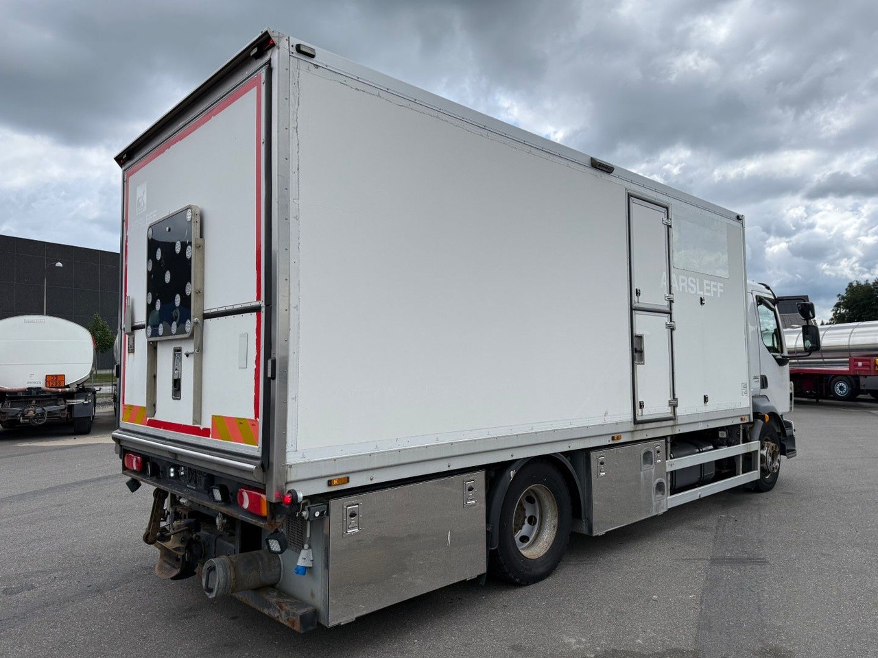 Volvo FL 280 4x2 Euro 5 Workshop Equipment - شاحنة صندوقية: صورة 3 Volvo FL 280 4x2 Euro 5 Workshop Equipment - شاحنة صندوقية: صورة 3