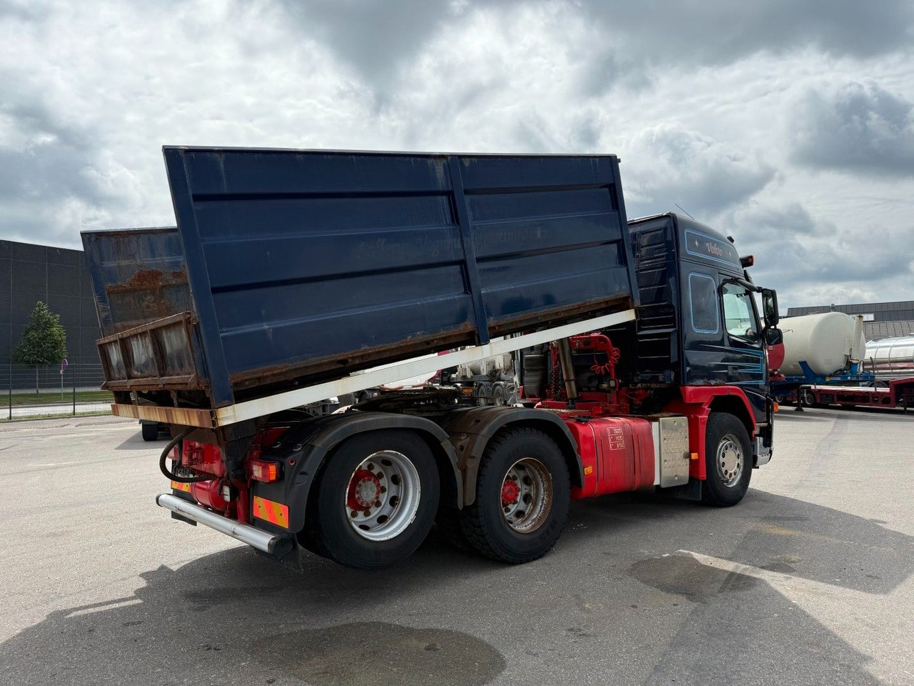 Volvo FM 480 6x2 Tractor unit with Tipper - مقطورة السحب: صورة 3 Volvo FM 480 6x2 Tractor unit with Tipper - مقطورة السحب: صورة 3