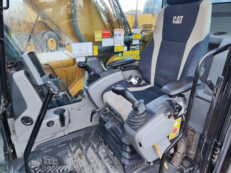 Caterpillar 330FLN - حفار زاحف: صورة 5 Caterpillar 330FLN - حفار زاحف: صورة 5