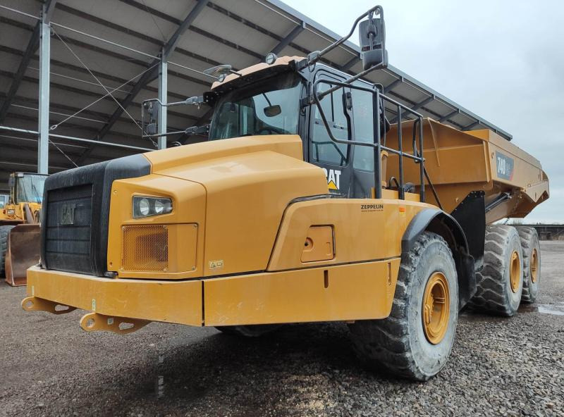 Caterpillar 740GC - شاحنة مفصلية: صورة 2 Caterpillar 740GC - شاحنة مفصلية: صورة 2