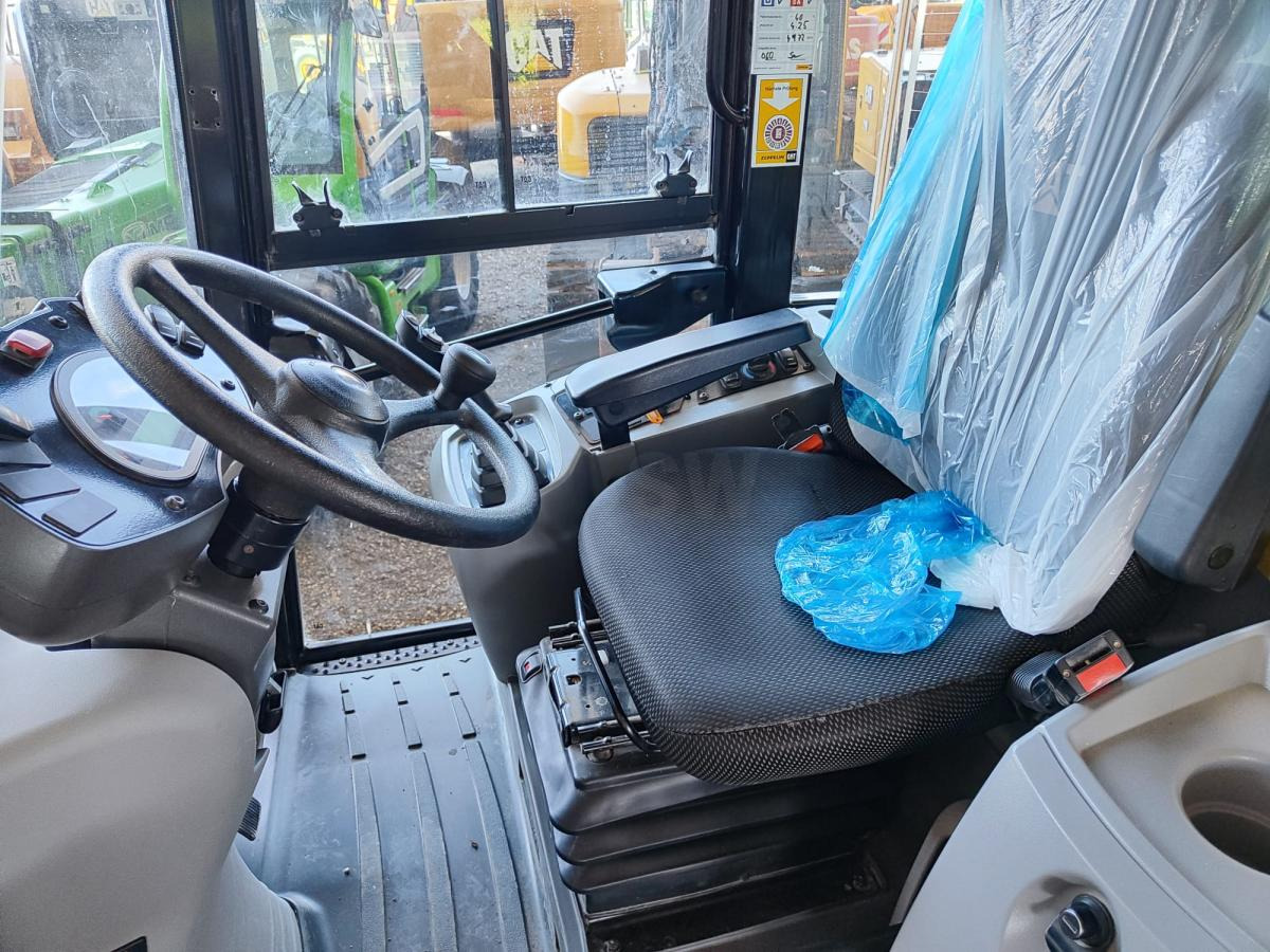 Caterpillar 908M - اللودر بعجل: صورة 5 Caterpillar 908M - اللودر بعجل: صورة 5