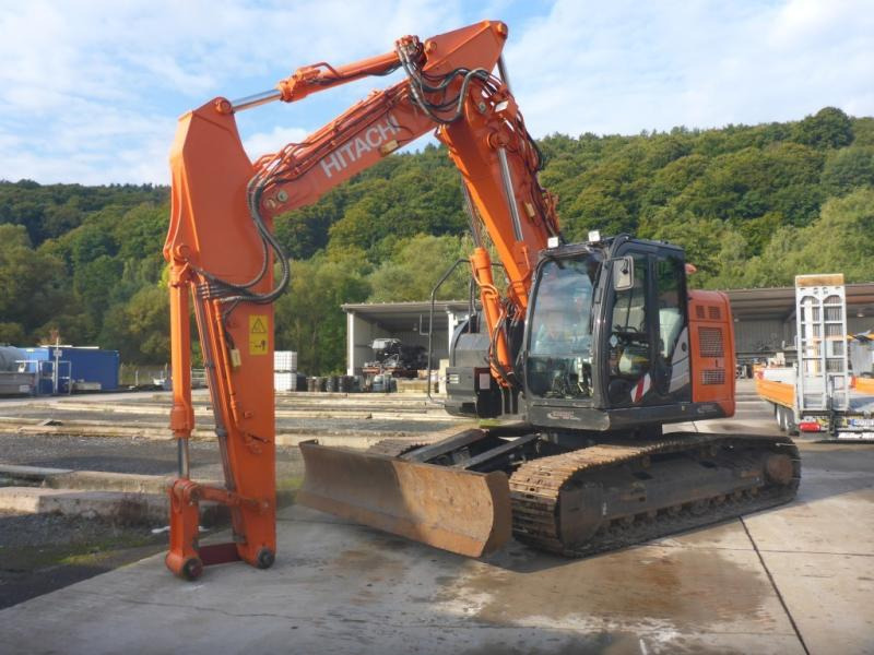 Hitachi ZX225USLC-5B - حفار زاحف: صورة 2 Hitachi ZX225USLC-5B - حفار زاحف: صورة 2