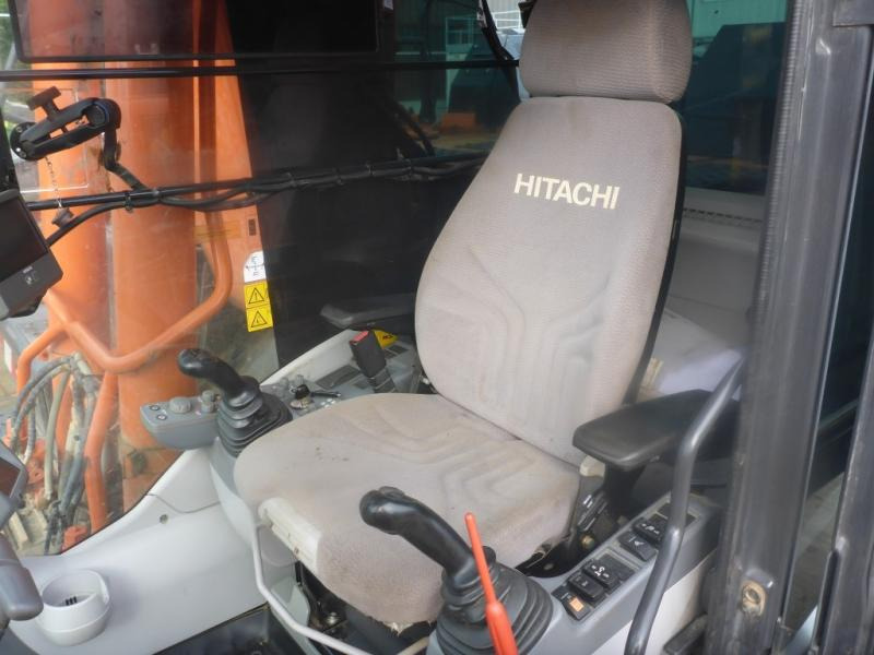 Hitachi ZX300LCN-6 - حفار زاحف: صورة 5 Hitachi ZX300LCN-6 - حفار زاحف: صورة 5