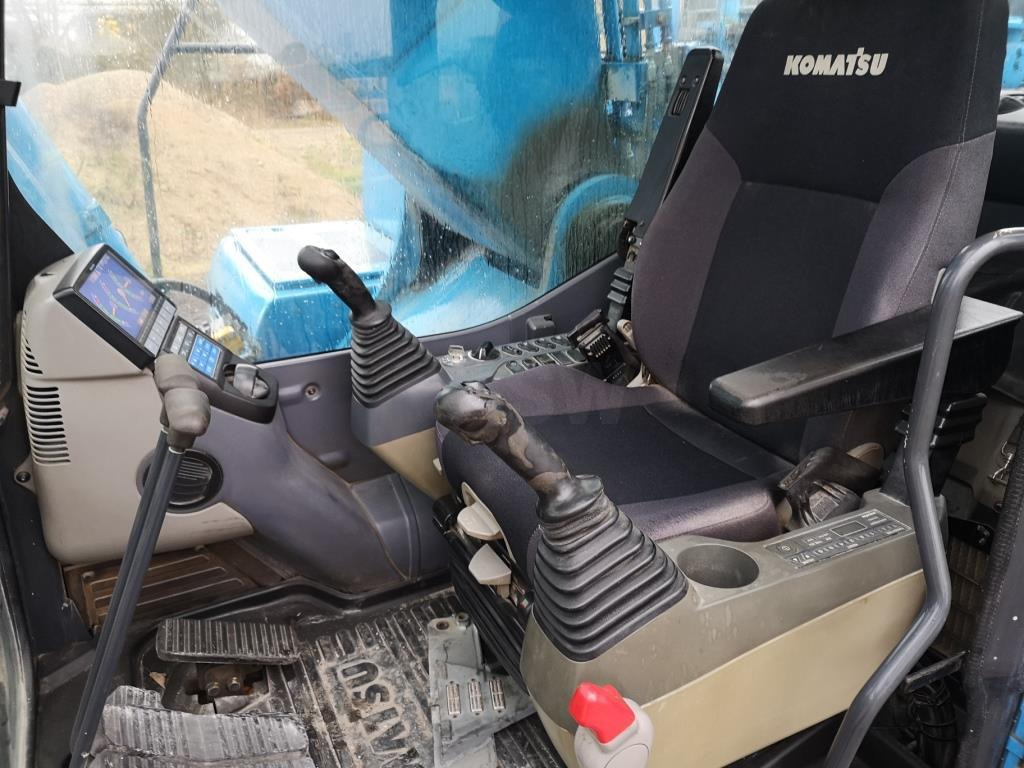 Komatsu PC490LC-10 - حفار زاحف: صورة 5 Komatsu PC490LC-10 - حفار زاحف: صورة 5