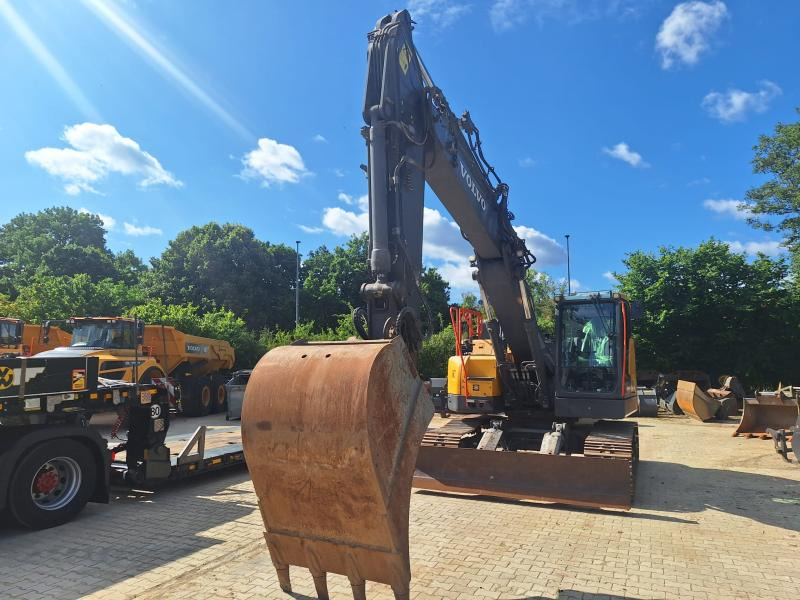 Volvo ECR235EL - حفار زاحف: صورة 4 Volvo ECR235EL - حفار زاحف: صورة 4