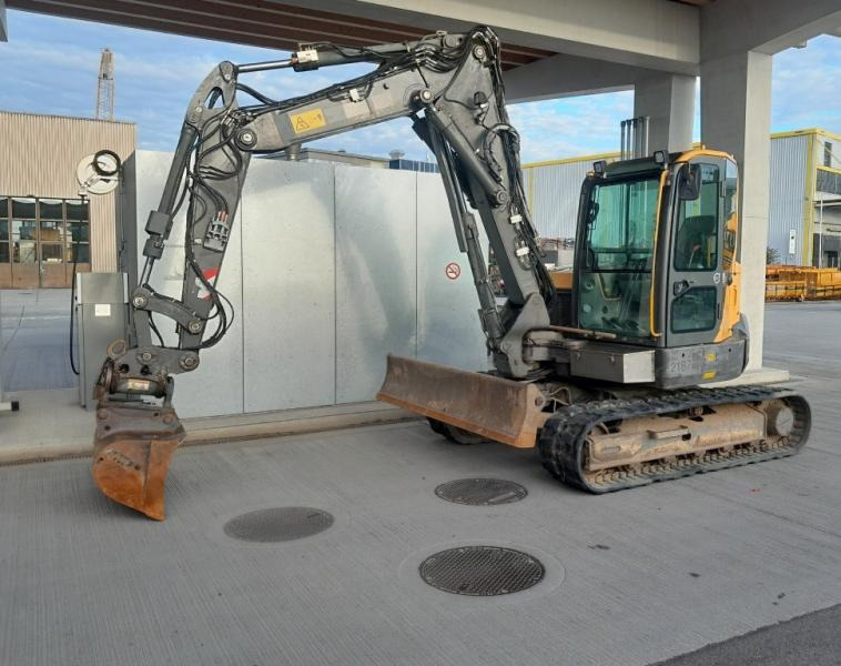 Volvo ECR88D - حفار صغير: صورة 1 Volvo ECR88D - حفار صغير: صورة 1