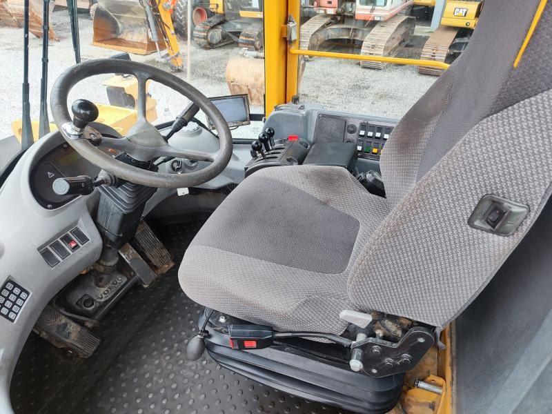 Volvo L120E - اللودر بعجل: صورة 5 Volvo L120E - اللودر بعجل: صورة 5
