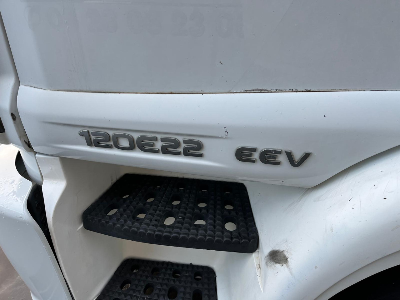 Iveco Eurocargo 120 E 22 - شاحنة ذات ستائر جانبية: صورة 4 Iveco Eurocargo 120 E 22 - شاحنة ذات ستائر جانبية: صورة 4