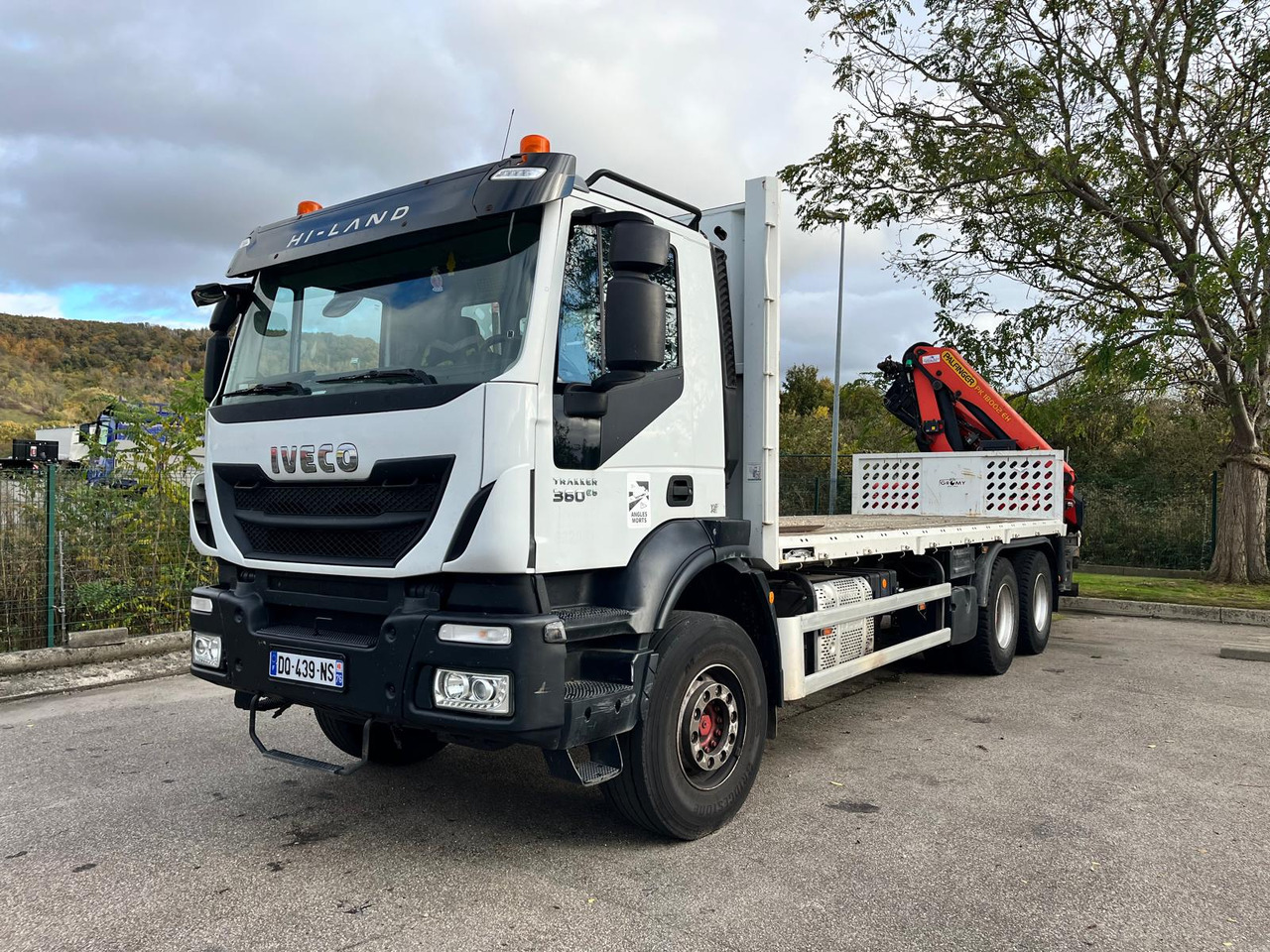 Iveco Eurotrakker 260E36 - شاحنات مسطحة: صورة 1 Iveco Eurotrakker 260E36 - شاحنات مسطحة: صورة 1