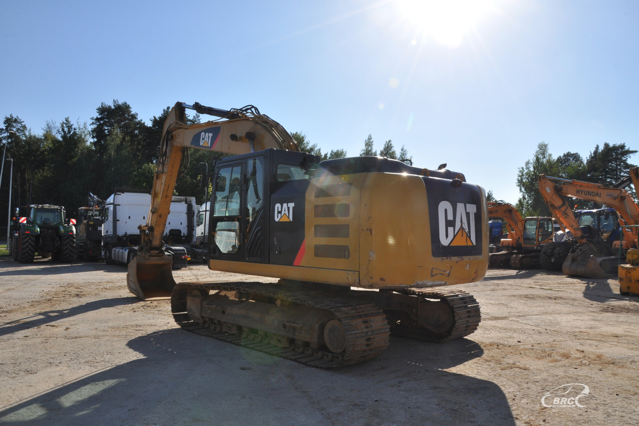Caterpillar 320 - حفار زاحف: صورة 4 Caterpillar 320 - حفار زاحف: صورة 4