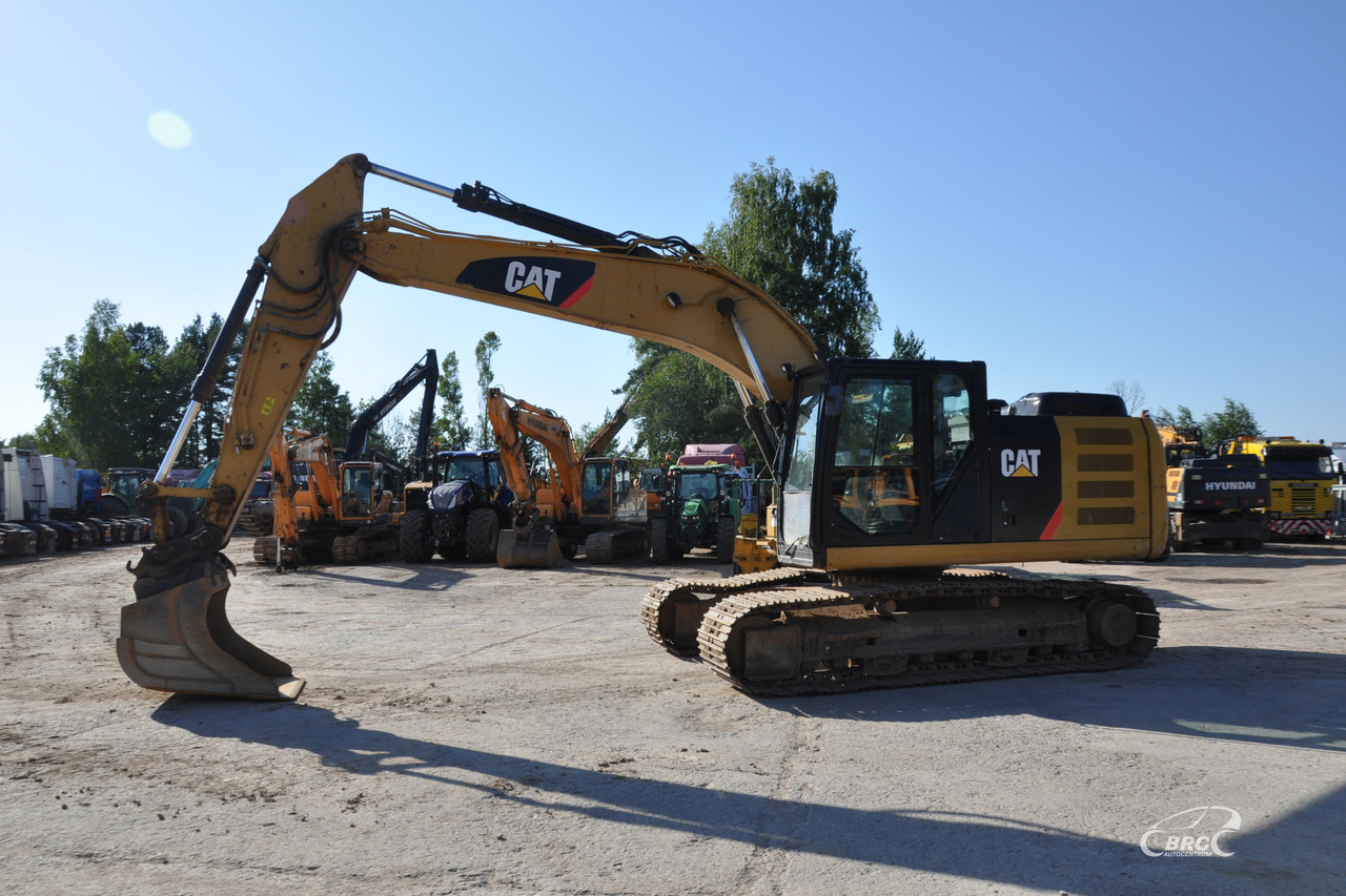 Caterpillar 320 - حفار زاحف: صورة 3 Caterpillar 320 - حفار زاحف: صورة 3