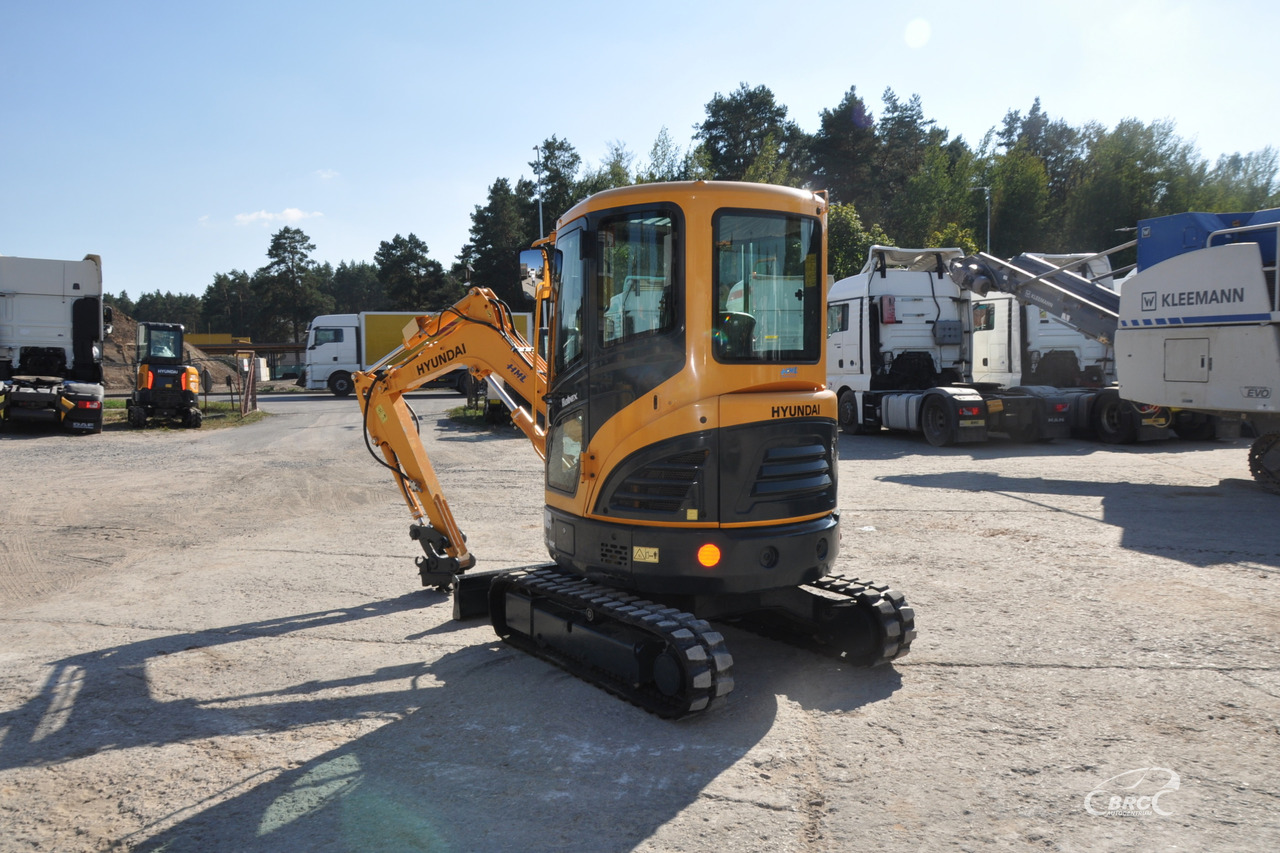 Hyundai R25Z-9AK - حفار صغير: صورة 4 Hyundai R25Z-9AK - حفار صغير: صورة 4