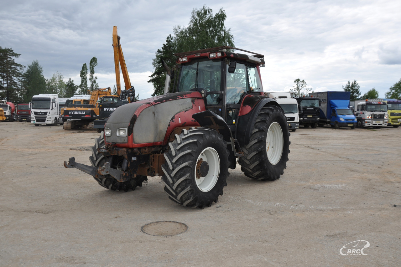 Valtra T190 - جرار: صورة 1 Valtra T190 - جرار: صورة 1
