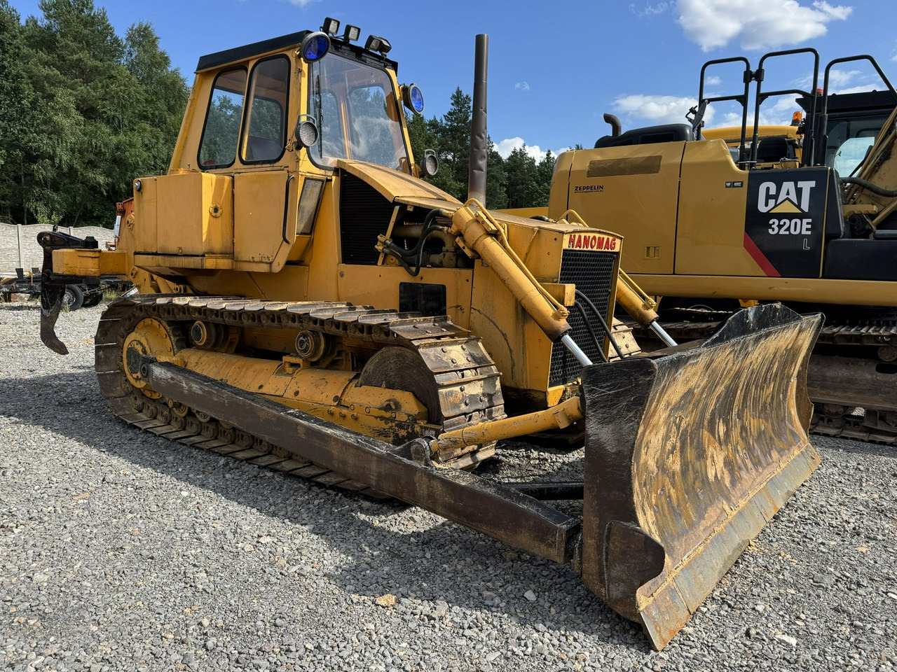 Hanomag Zrywak Waga-18ton w Pełni Sprawny do Pracy K12c - بلدوزر: صورة 1 Hanomag Zrywak Waga-18ton w Pełni Sprawny do Pracy K12c - بلدوزر: صورة 1
