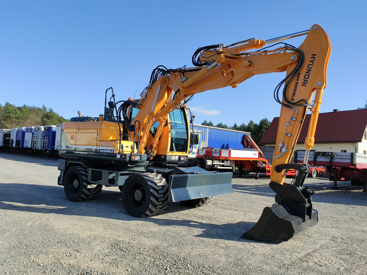 Hyundai 140W-9 Łyżka Skarpowa+Szybko Złącze !!! STAN Bardzo Dobry !!! - حفار ذو عجلات: صورة 2 Hyundai 140W-9 Łyżka Skarpowa+Szybko Złącze !!! STAN Bardzo Dobry !!! - حفار ذو عجلات: صورة 2