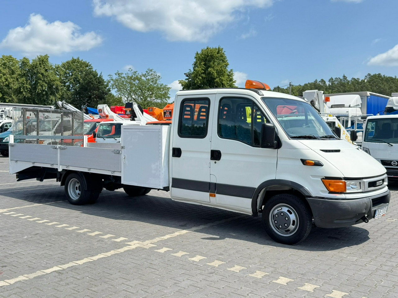 Iveco Daily - شاحنة سحب: صورة 1 Iveco Daily - شاحنة سحب: صورة 1