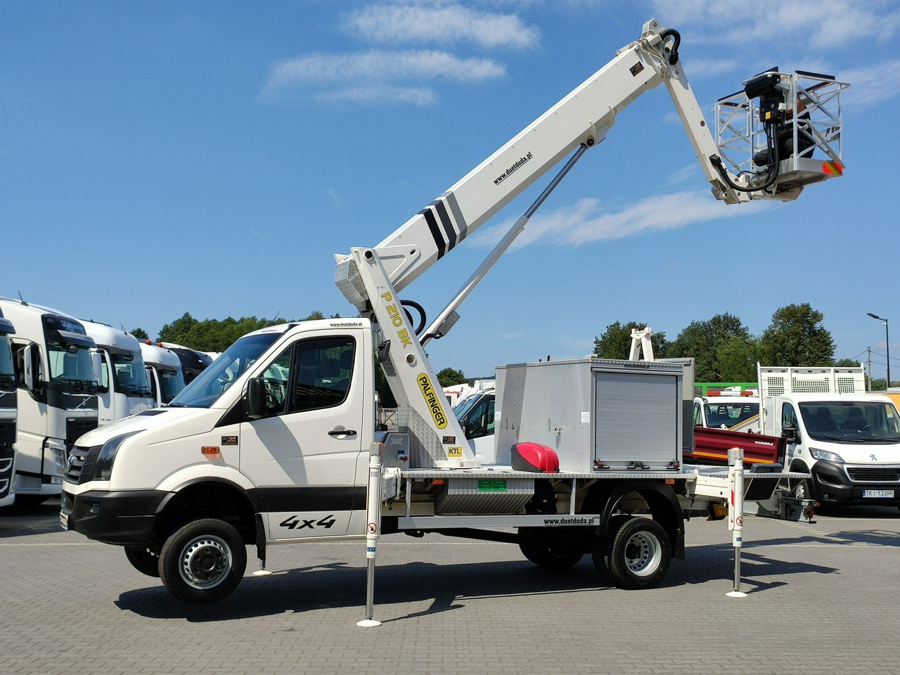 Iveco Volkswagen Crafter 4x4 Zwyżka 21m Palfinger P210BK JIP-Ogon udt - منصة محمولة مثبتة على الشاحنة: صورة 2 Iveco Volkswagen Crafter 4x4 Zwyżka 21m Palfinger P210BK JIP-Ogon udt - منصة محمولة مثبتة على الشاحنة: صورة 2