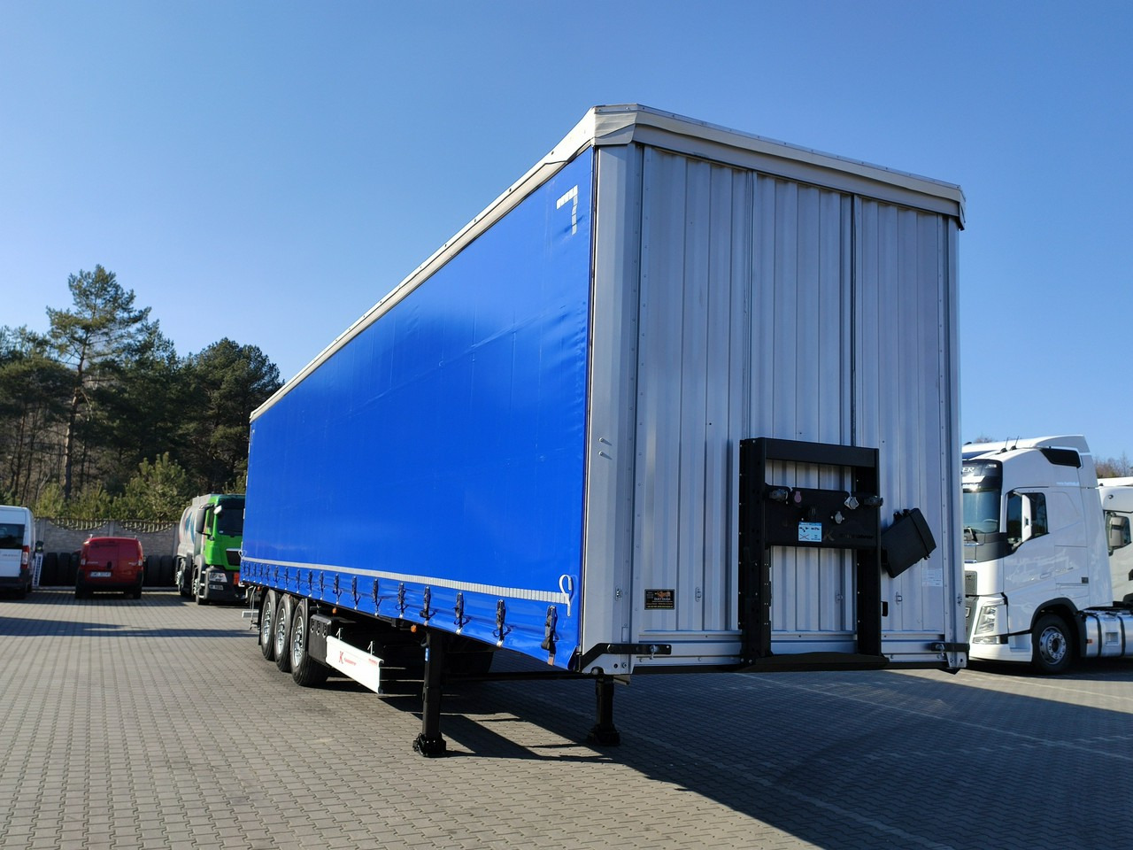 Kassbohrer Maxima XS Standard Super Stan Nowe Firany !!! - نصف مقطورة بستائر جانبية: صورة 3 Kassbohrer Maxima XS Standard Super Stan Nowe Firany !!! - نصف مقطورة بستائر جانبية: صورة 3