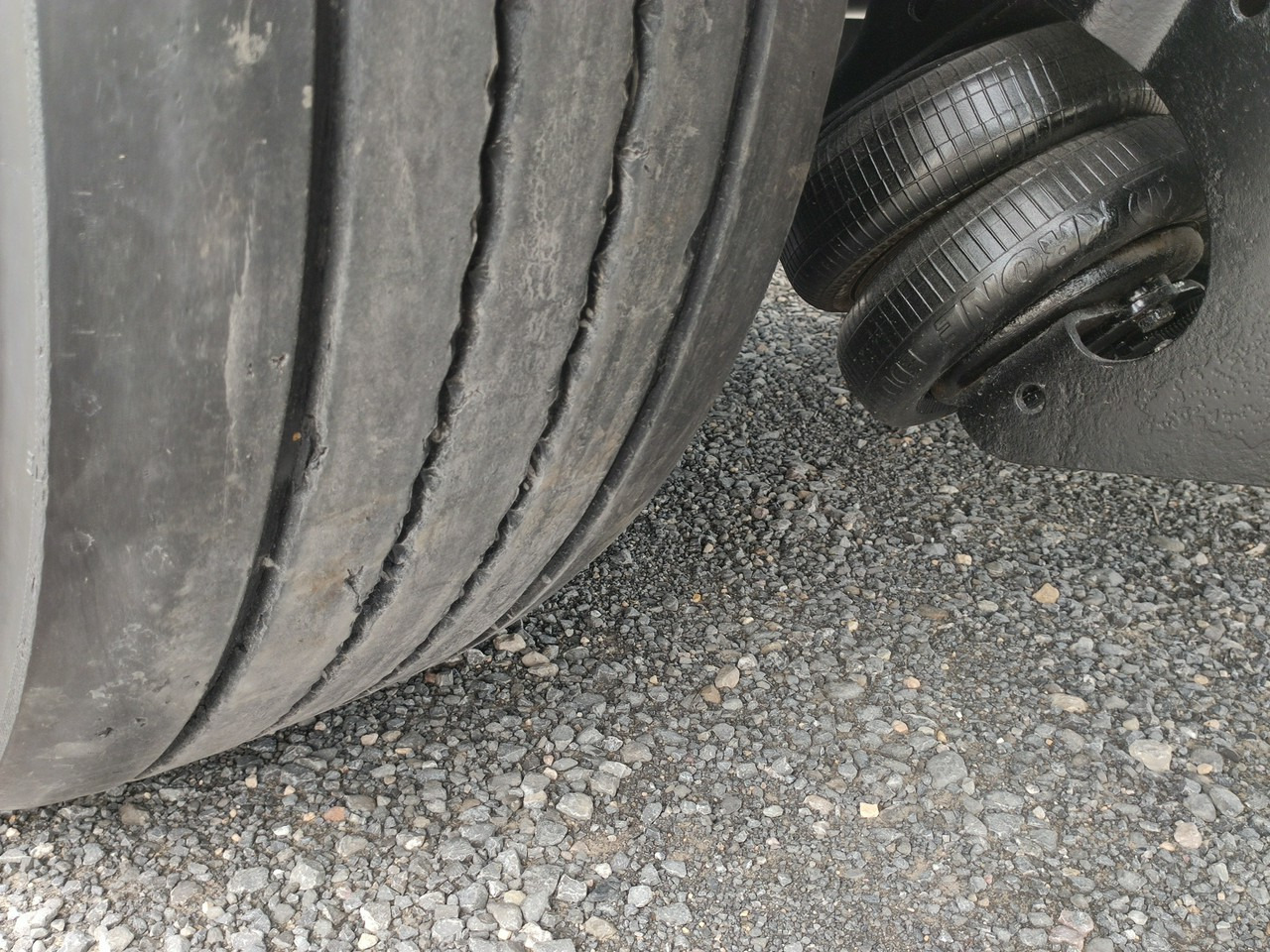 نصف مقطورة بستائر جانبية Krone Standard OŚ Podnoszona SAF 2017r: صورة 8