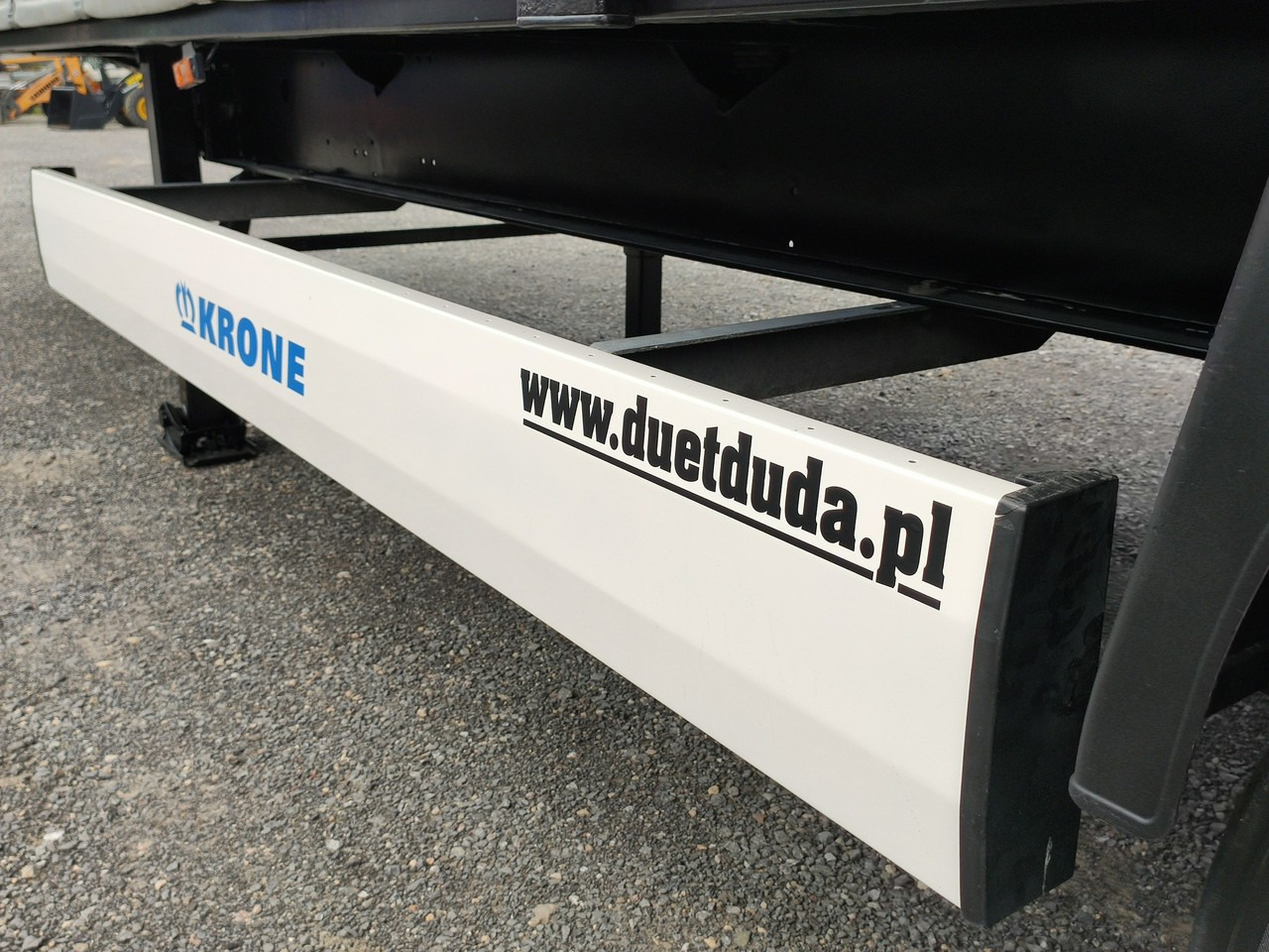 نصف مقطورة بستائر جانبية Krone Standard OŚ Podnoszona SAF 2017r: صورة 16