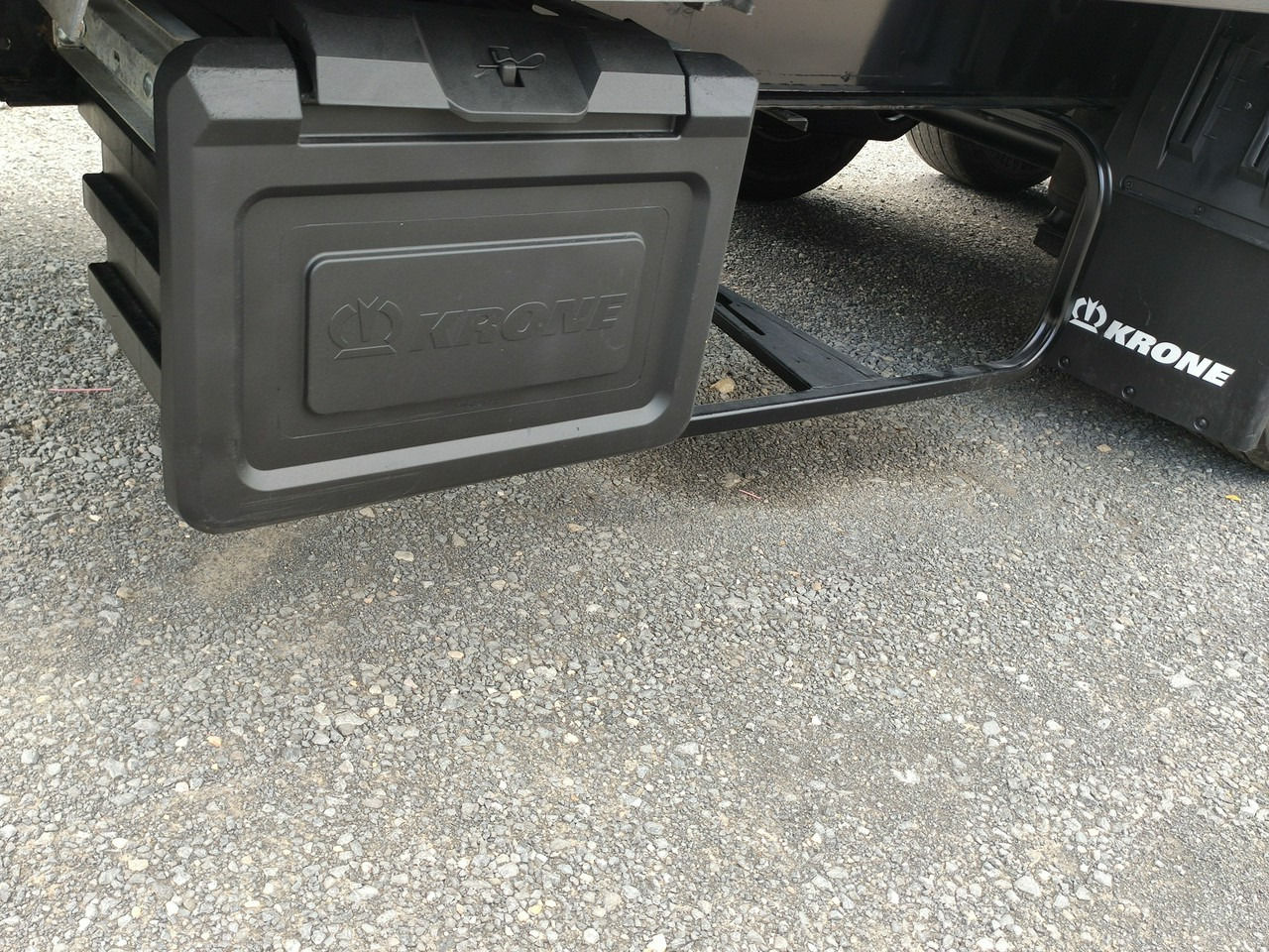 نصف مقطورة بستائر جانبية Krone Standard OŚ Podnoszona SAF 2017r: صورة 20