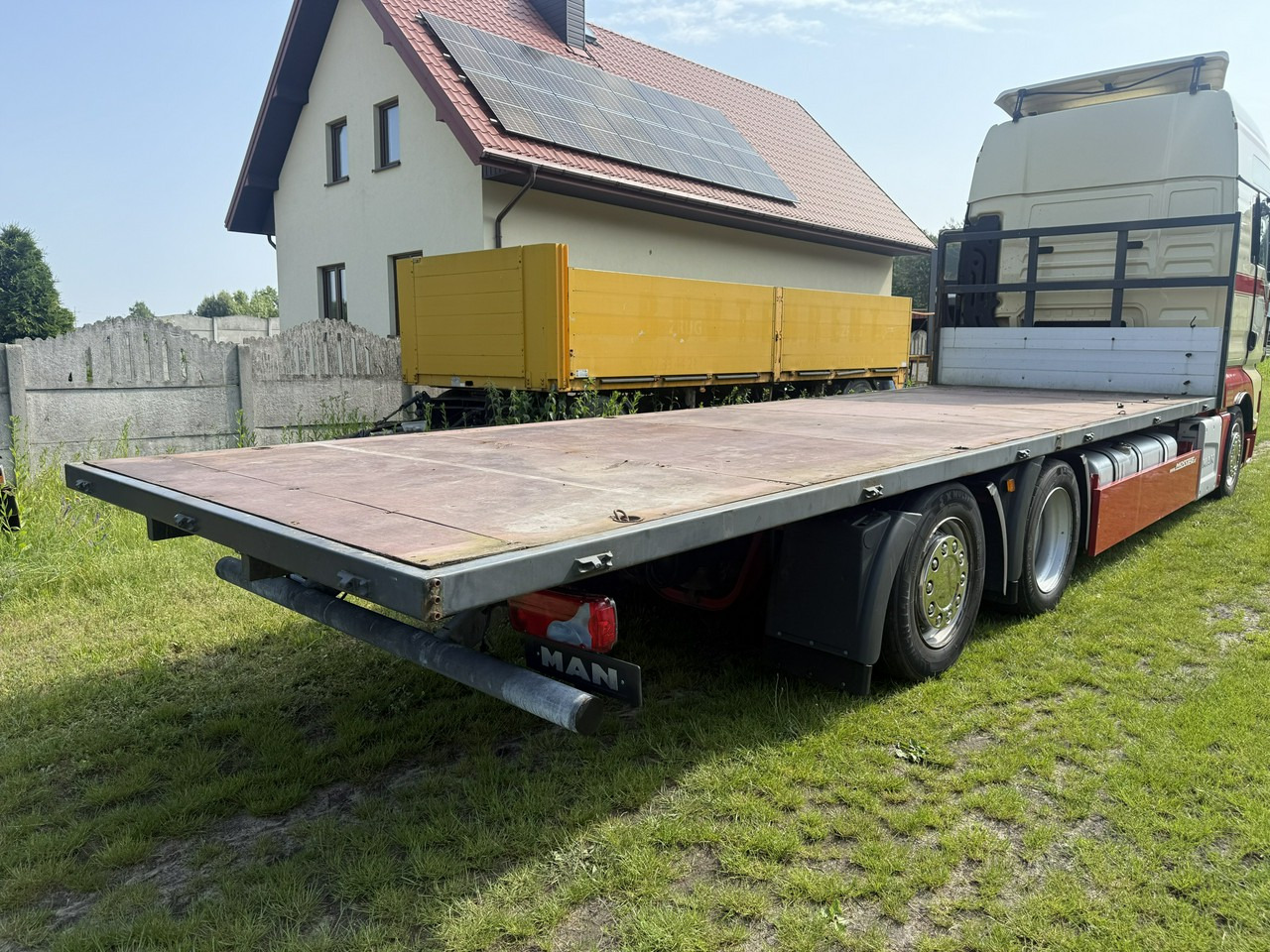 MAN TGL 12.250 Sama Zabudowa Platforma Skrzynia 7,4m / 18 Palet - جسم الشاحنة المسطحة: صورة 1 MAN TGL 12.250 Sama Zabudowa Platforma Skrzynia 7,4m / 18 Palet - جسم الشاحنة المسطحة: صورة 1