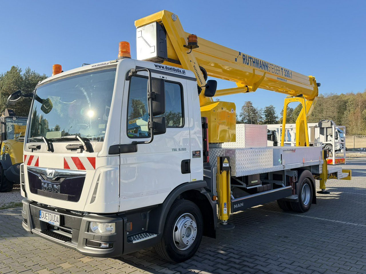 MAN TGL 7.150 Zwyżka Ruthmann T330 33-Metry w bok 21m Mały przebieg - منصة محمولة مثبتة على الشاحنة: صورة 4 MAN TGL 7.150 Zwyżka Ruthmann T330 33-Metry w bok 21m Mały przebieg - منصة محمولة مثبتة على الشاحنة: صورة 4