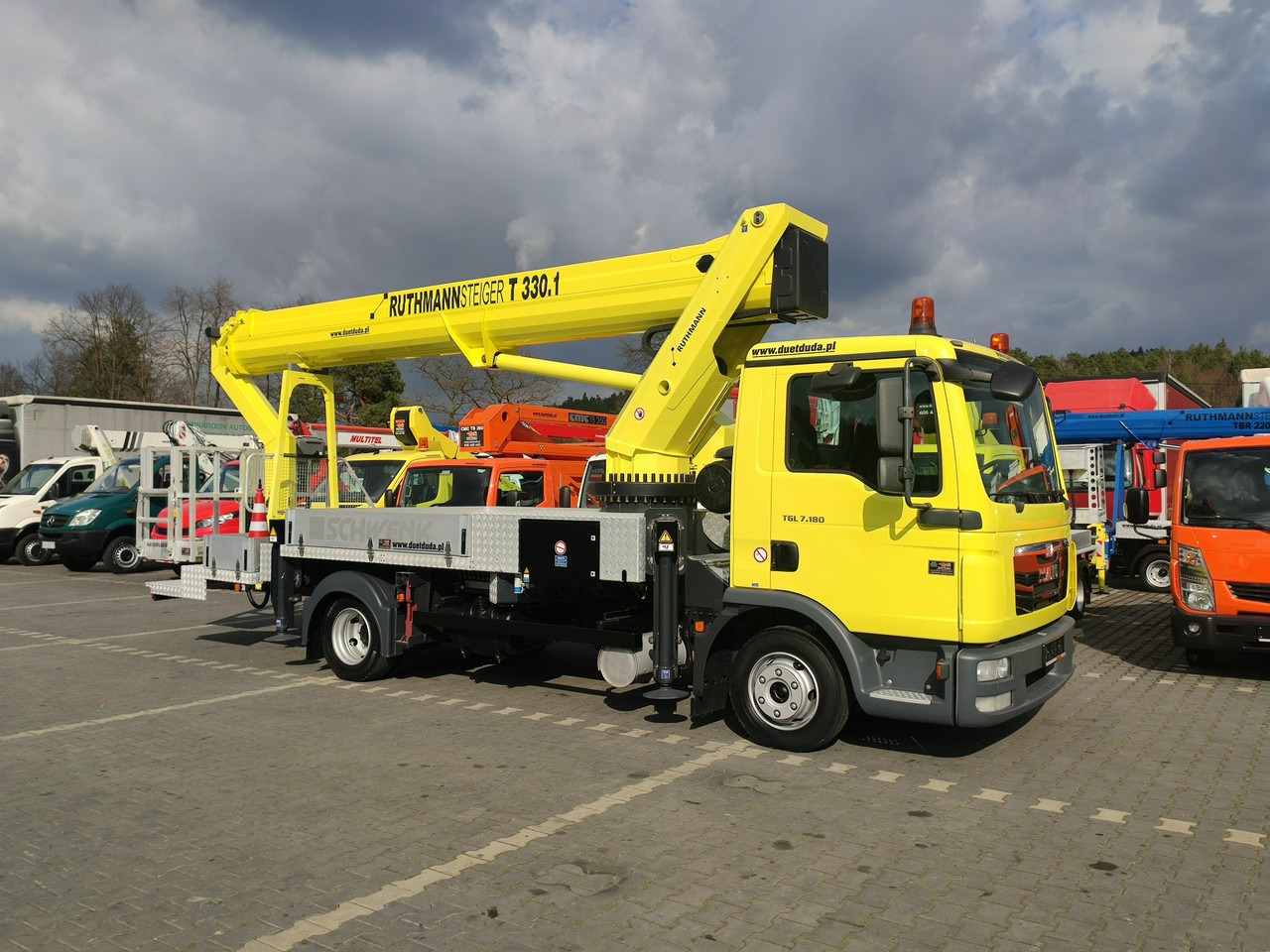 MAN TGL 7.180 Zwyżka Ruthmann T 330.1 Podnośnik Koszowy - منصة محمولة مثبتة على الشاحنة: صورة 3 MAN TGL 7.180 Zwyżka Ruthmann T 330.1 Podnośnik Koszowy - منصة محمولة مثبتة على الشاحنة: صورة 3