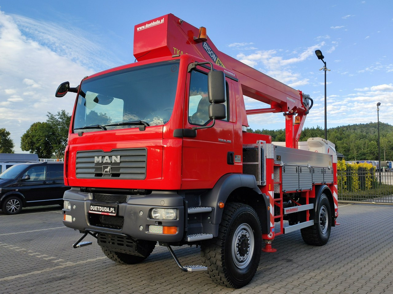 MAN TGM 18.280 4x4 Zwyżka Bison Palfinger TKA 28 Podnośnik Koszowy - منصة محمولة مثبتة على الشاحنة: صورة 4 MAN TGM 18.280 4x4 Zwyżka Bison Palfinger TKA 28 Podnośnik Koszowy - منصة محمولة مثبتة على الشاحنة: صورة 4