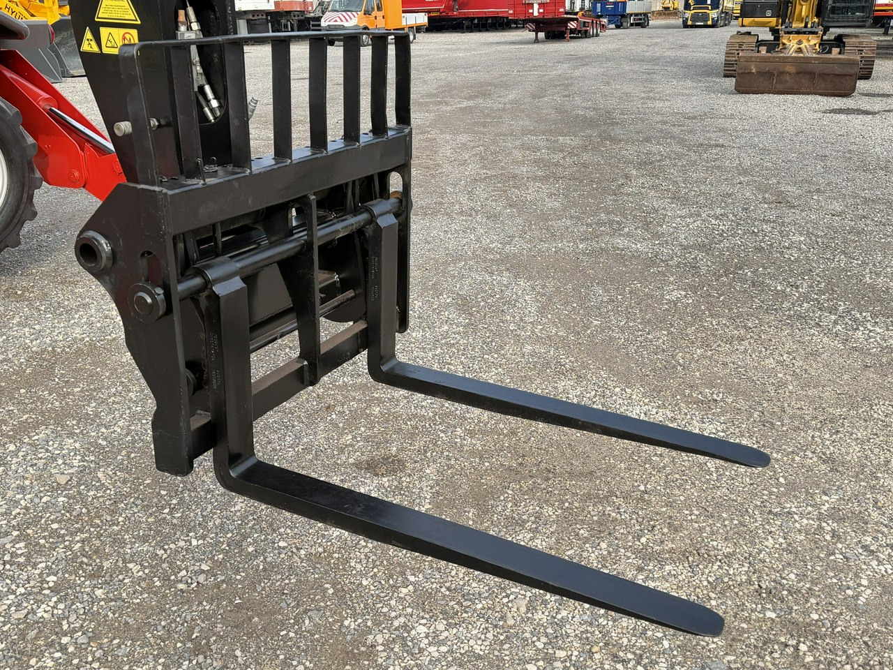 Manitou MRT 1640 Easy ROTO Ładowarka Teleskopowa Obrotowa 1840 2150 - آلة رفع ونقل تلسكوبية: صورة 3 Manitou MRT 1640 Easy ROTO Ładowarka Teleskopowa Obrotowa 1840 2150 - آلة رفع ونقل تلسكوبية: صورة 3