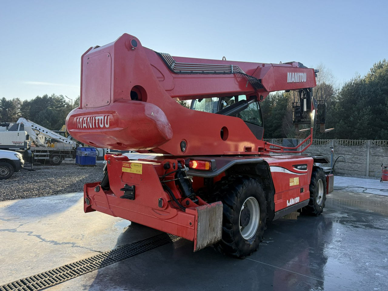 Manitou MRT 2470 + PRIVILEGE ST4 S1 ROTO Ładowarka Teleskopowa - آلة رفع ونقل تلسكوبية: صورة 4 Manitou MRT 2470 + PRIVILEGE ST4 S1 ROTO Ładowarka Teleskopowa - آلة رفع ونقل تلسكوبية: صورة 4